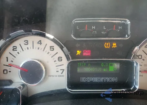 2010 Ford Expedition El Limited z USA, uszkodzony, nr VIN 1FMJK2A51AEA17765